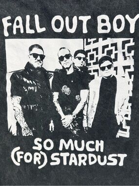 Fall Out Boy T-Shirt Size XL So Much for the Stardust Tour Pop Punk Emo Band Tee